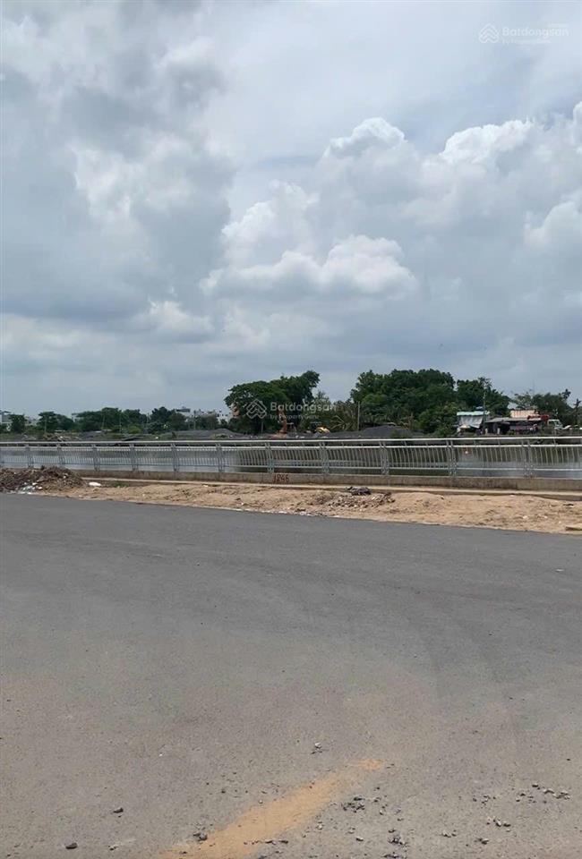 Đất 496 dương quảng hàm gần bờ kè  dt khủng 10x28  300m²  đường 10m thông  xây cao tầng có hầm