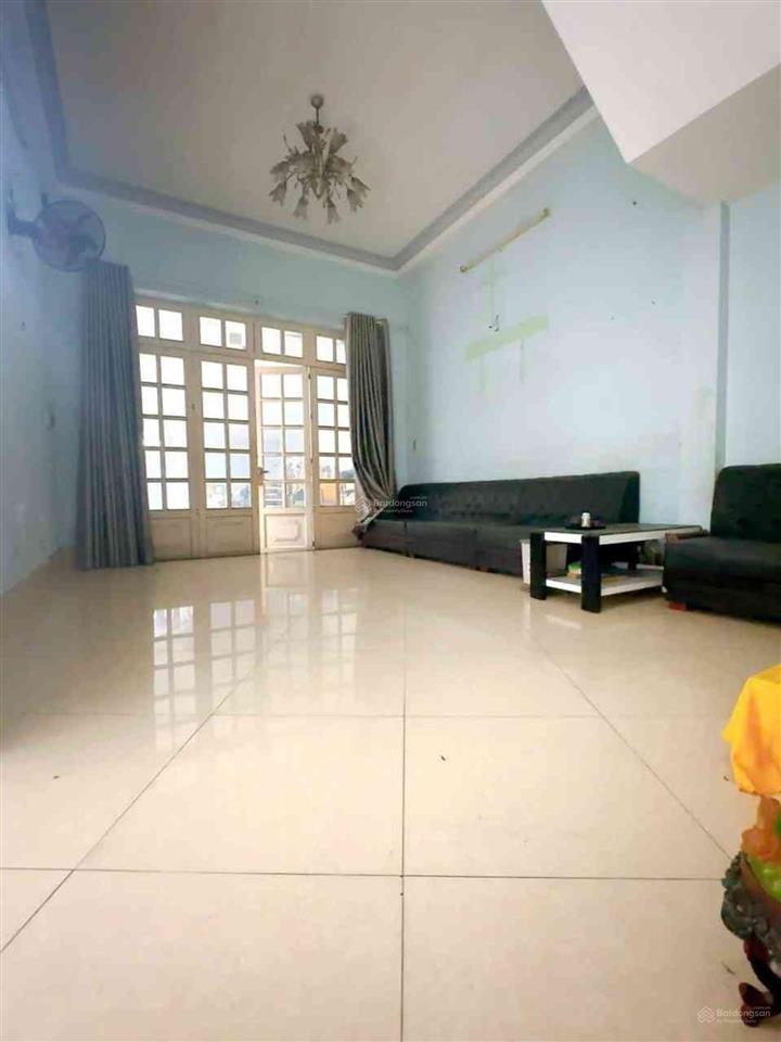 Ngộp ngân hàng  4 tầng, lê lợi gò vấp  gần đại học công nghiệp  6x32m  190m2