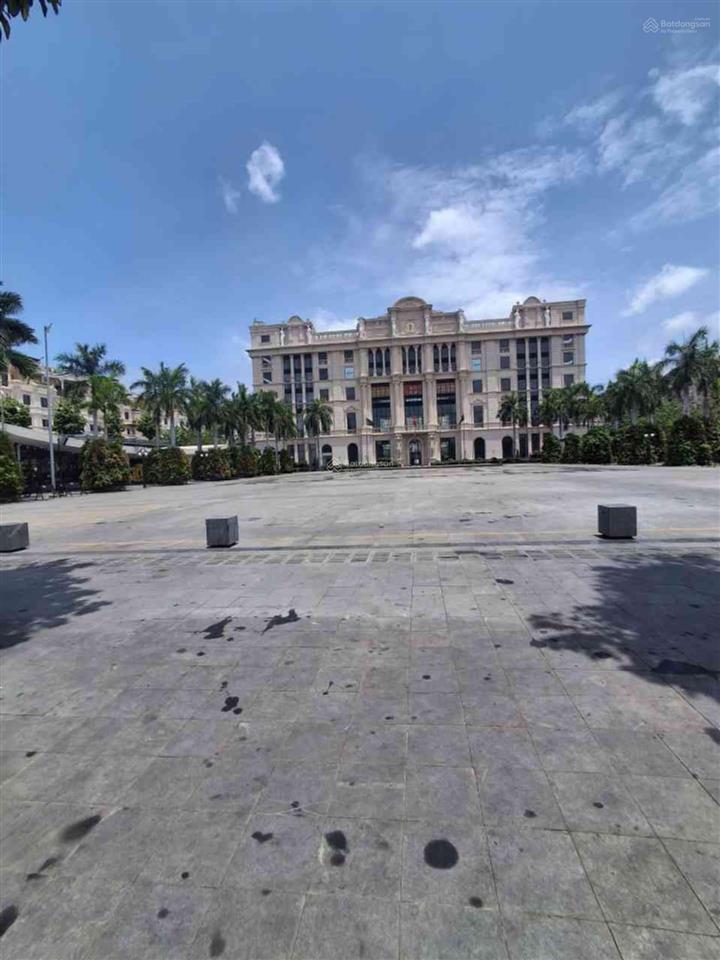 Nhà city land park hills  ngay toà nhà chính  5 tầng có hầm  5x20  đường 10m  tn 40tr/ tháng
