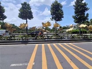 Nhà city land park hills  ngay toà nhà chính  5 tầng có hầm  5x20  đường 10m  tn 40tr/ tháng