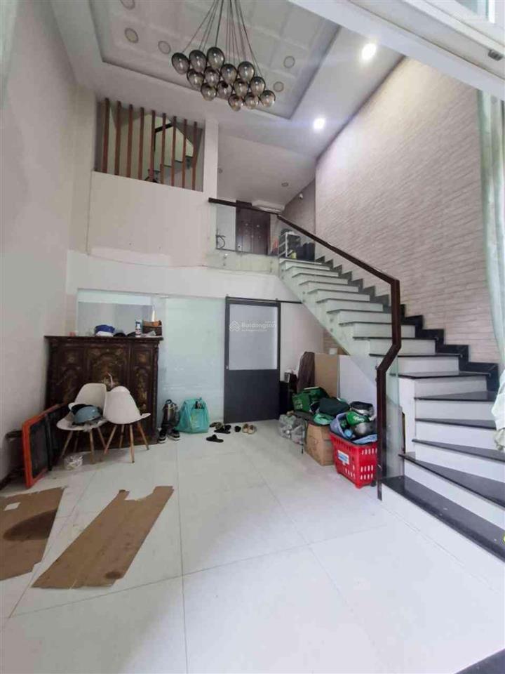 Căn hộ dịch vụ nguyễn kiệm p3 gv  hẻm xe hơi 7 chỗ  5 tầng cho thuê 25tr  5x15  71m2