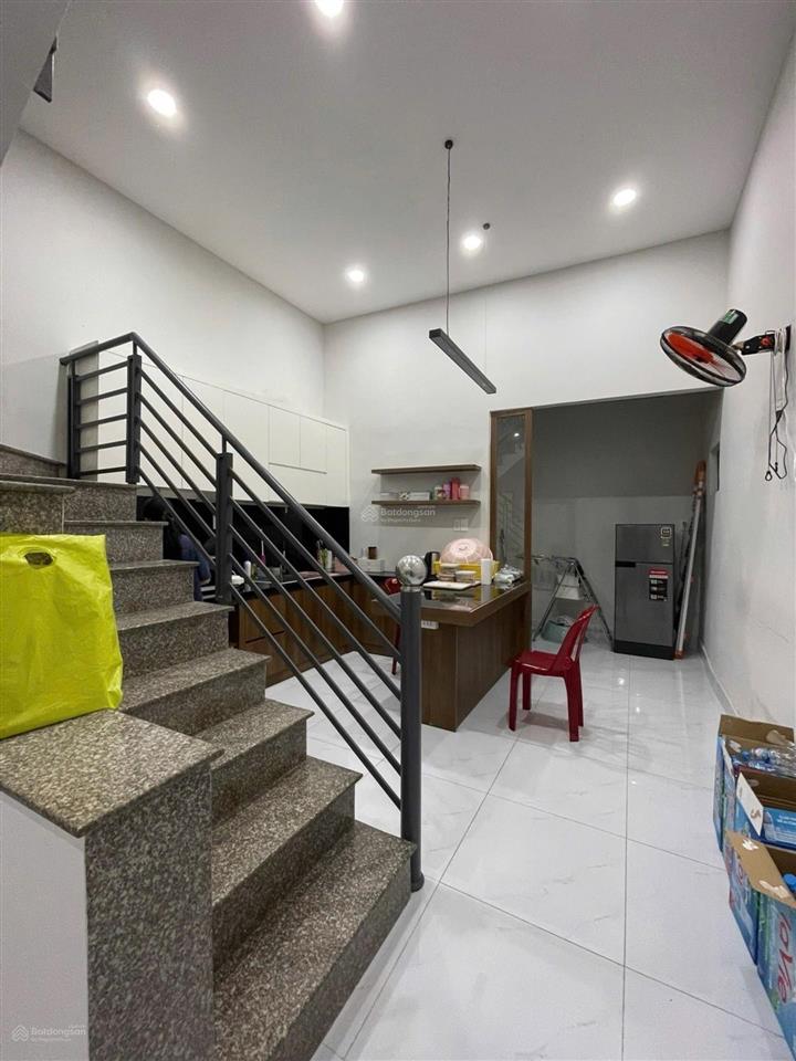 Bán nhà hẻm xe hơi quang trung p8 gv  2 tầng  thuê 12tr/ tháng  4x17  68m2 vuông vức  từ 5 tỷ