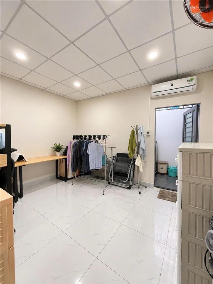 Bán nhà hẻm xe hơi quang trung p8 gv  2 tầng  thuê 12tr/ tháng  4x17  68m2 vuông vức  từ 5 tỷ