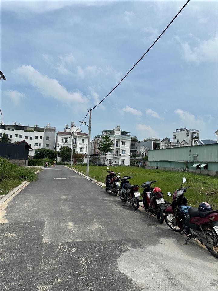 Đất hà huy giáp gần cao đẳng điện lực q12 sát gò vấp  hẻm xe hơi 5m thông  4x24  94m2  từ 4 tỷ