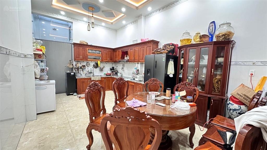 Bán nhà nguyễn văn công p3 gv  5 tầng thuê 10tr  sát hẻm xe hơi  4x11  44m2  nhỉnh 5 tỷ