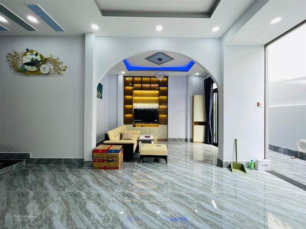 Bán biệt thự lê đức thọ p6 gv  4 tầng 6 phòng  full nội thất  hẻm xe hơi  8.5x15  102m  10 tỷ