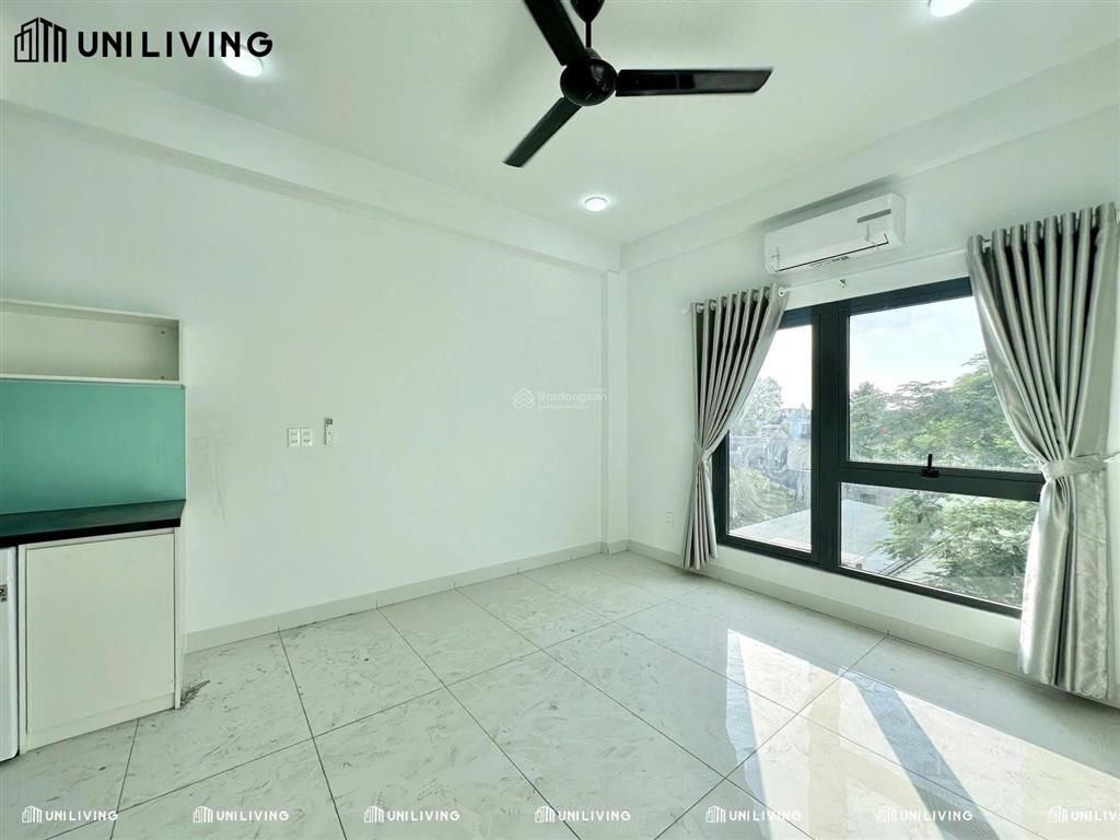 Trục phạm văn đồng  căn hộ ban công full nội thất mới tinh!