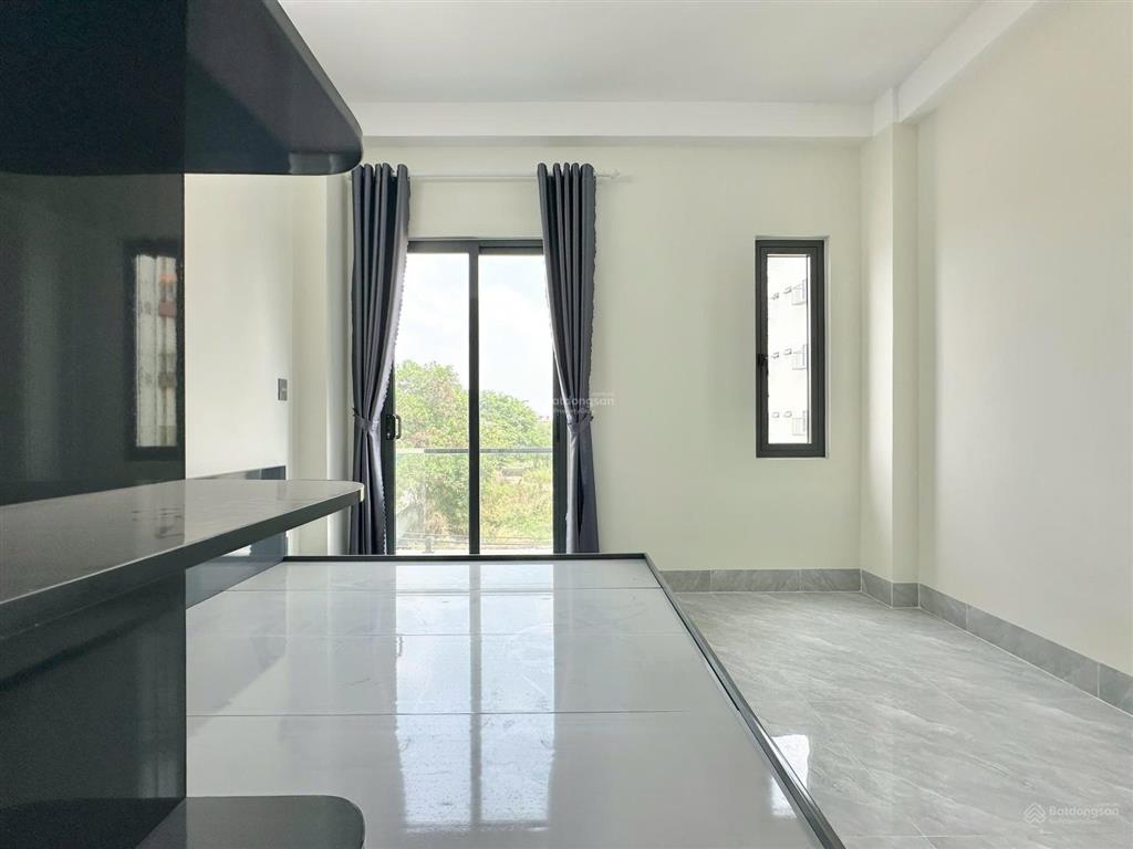 Ngay ufm quận 9  chdv có bancol mới