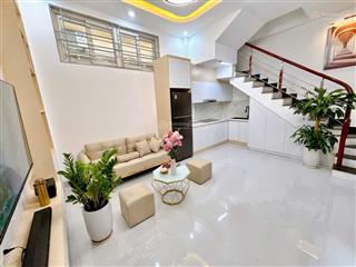 Hiếm! siêu phẩm đống đa 5 tầng  dt 31m  7.x tỷ