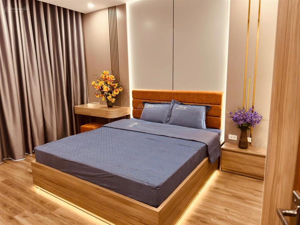 Bán chung cư cao cấp n04 hoàng đạo thuý, dt 134m2 tầng đẹp, nhà sửa chữa cực đẹp