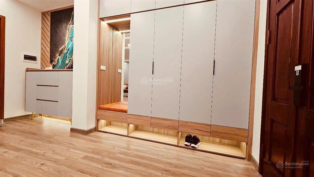 Bán chung cư cao cấp n04 hoàng đạo thuý, dt 134m2 tầng đẹp, nhà sửa chữa cực đẹp