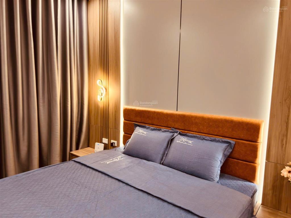 Bán chung cư cao cấp n04 hoàng đạo thuý, dt 134m2 tầng đẹp, nhà sửa chữa cực đẹp