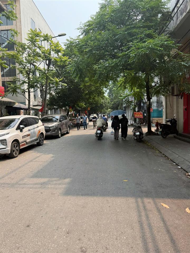 Chính chủ cần bán nhà lô sát góc vip, thang máy, 7 tầng, lạc trung, vĩnh tuy, hai bà trưng, hà nội