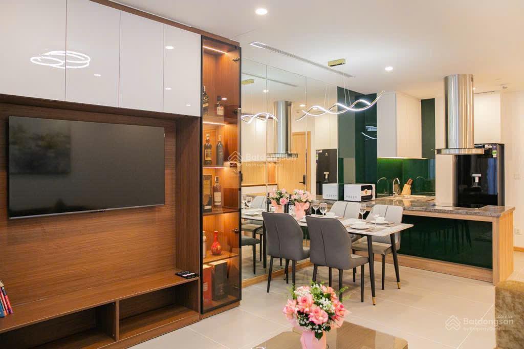 5 tỷ, 68,8m2, căn 2pn, 2wc, full nội thất đẹp, khai thác dòng tiền cực tốt