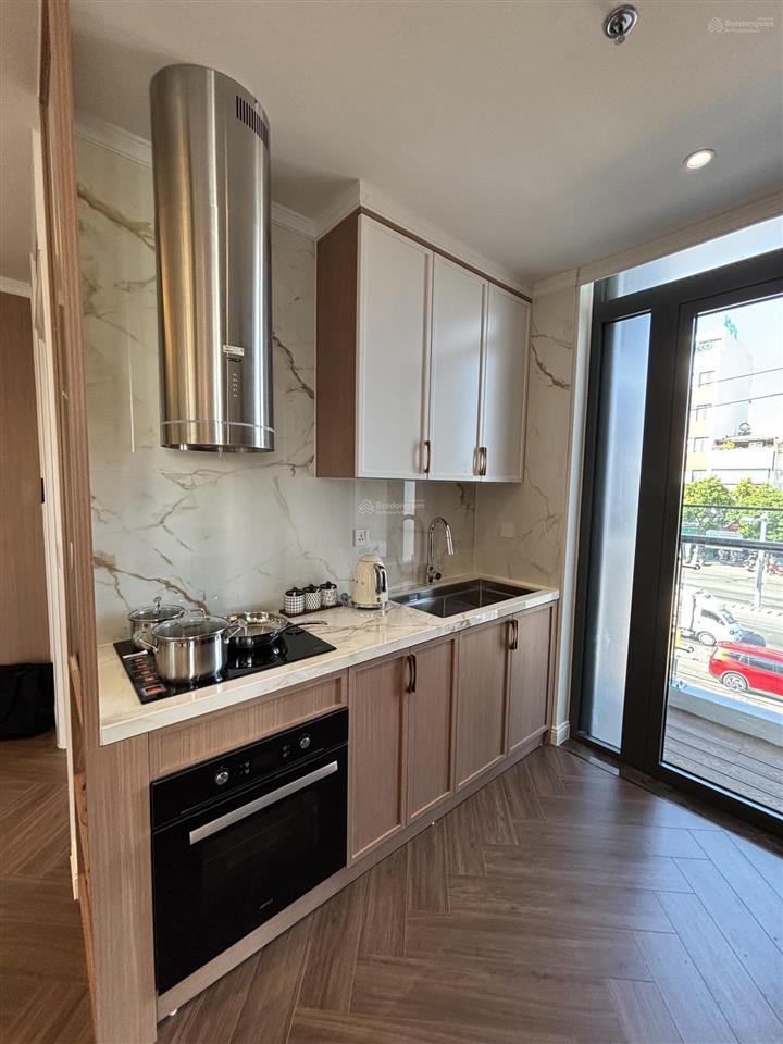 Cho thuê căn hộ vip 140m2, 52 triệu/tháng, nội thất đẹp, full tiện ích