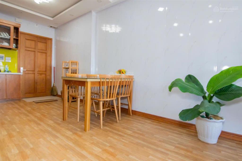 Giảm 200 triệu căn hộ 2pn, 2wc, tầng cao view đẹp,  ngay giá tốt.