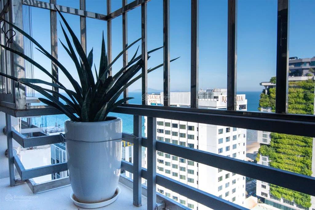 Giảm 200 triệu căn hộ 2pn, 2wc, tầng cao view đẹp,  ngay giá tốt.