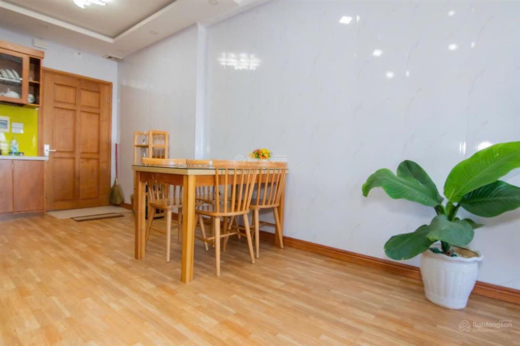 Cần bán gấp căn 2 pn, full nội thất, chung cư mường thanh biển