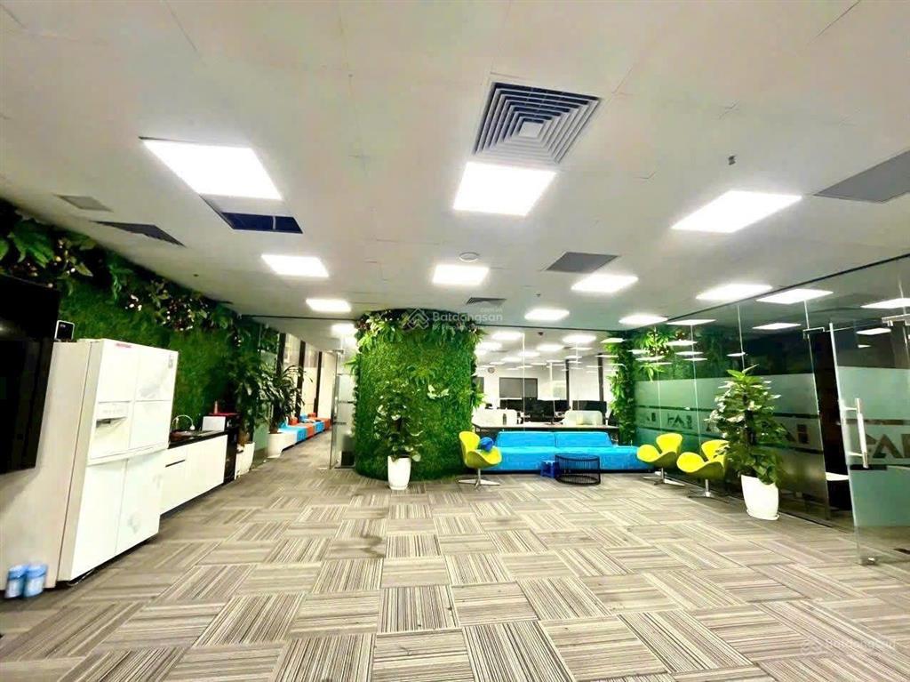 Chính chủ cho thuê văn phòng, mbkd vạn phúc  hà đông dt đa dạng 50... 300m2. giá 150k/m2