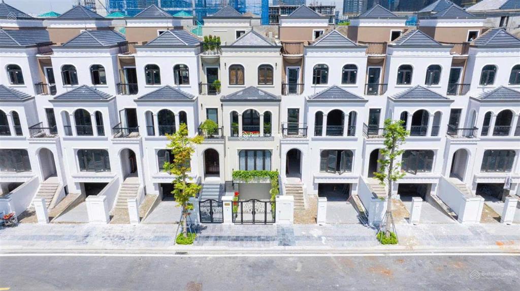 Bán bt kita ciputra, ngay sát công viên 65ha, nhận nhà ngay sổ trao tay