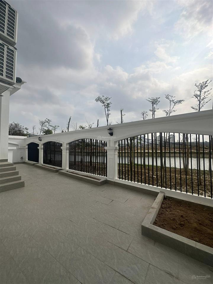 Bán biệt thự khu k7, thoáng trước sau, có sân vườn view công viên 65ha