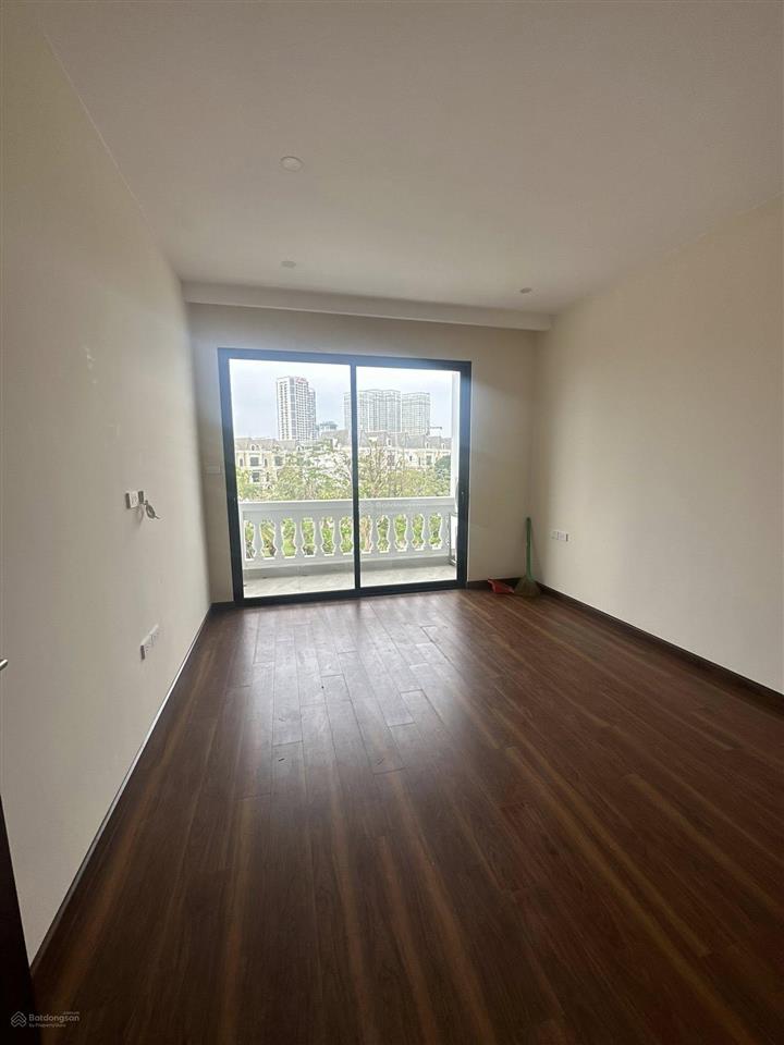 Bán biệt thự khu k7, thoáng trước sau, có sân vườn view công viên 65ha