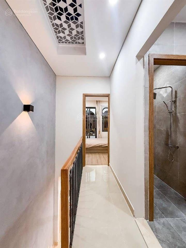 Bán nhà 3 tầng,hẻm 8 m,gần nhà ga t3, tân bình.diện tích sàn 60 m2.chủ giảm 200 tr trước tết