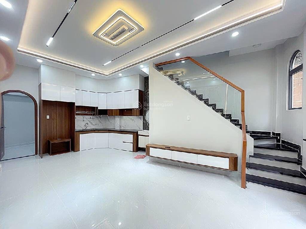 Bán nhà 3 tầng, hẻm xe hơi thông gần lý thường kiệt, p9 tân bình,diện tích 45 m2,giá hơn 5 tỷ