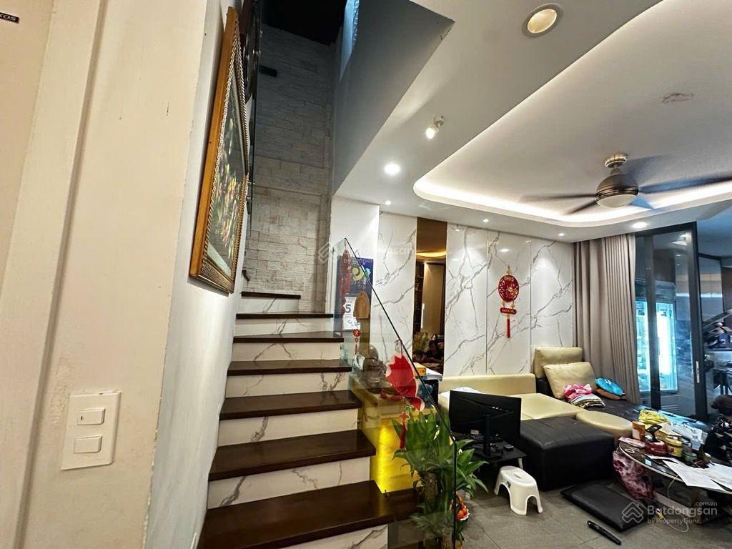 Bán nhà mặt tiền, 4 tầng, khu vip bàu cát, tân bình, diện tích 72 m2, giá hơn 17 tỷ