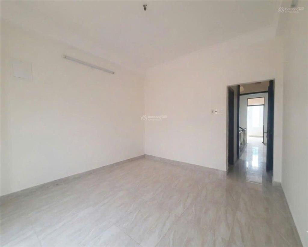 Bán nhà 4 tầng,hẻm 6 m, phố quang,p2,tân bình, diện tích 70 m2,giá hơn 13 tỷ