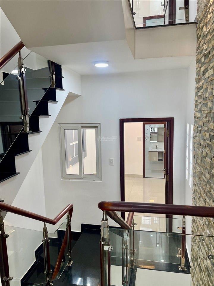 Hẻm xe hơi thông tô hiến thành, quận 10, 5 tầng, dt 58 m2, 6pn, dòng tiền 600 triệu/năm