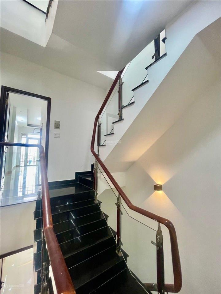 Hẻm xe hơi thông tô hiến thành, quận 10, 5 tầng, dt 58 m2, 6pn, dòng tiền 600 triệu/năm