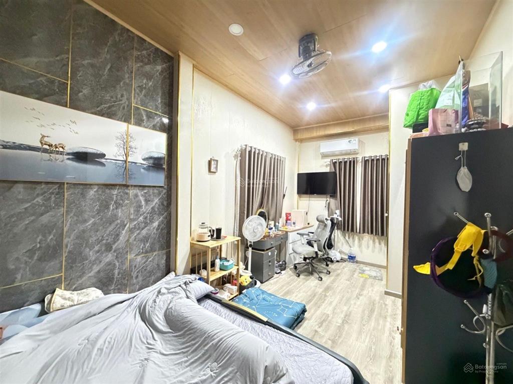 Bán nhà 2 tầng, hẻm xe hơi, cộng hòa, tân bình, diện tích 132m² giá hơn 14 tỷ