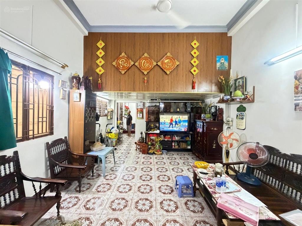 Bán nhà 2 tầng, hẻm xe hơi, cộng hòa, tân bình, diện tích 132m² giá hơn 14 tỷ