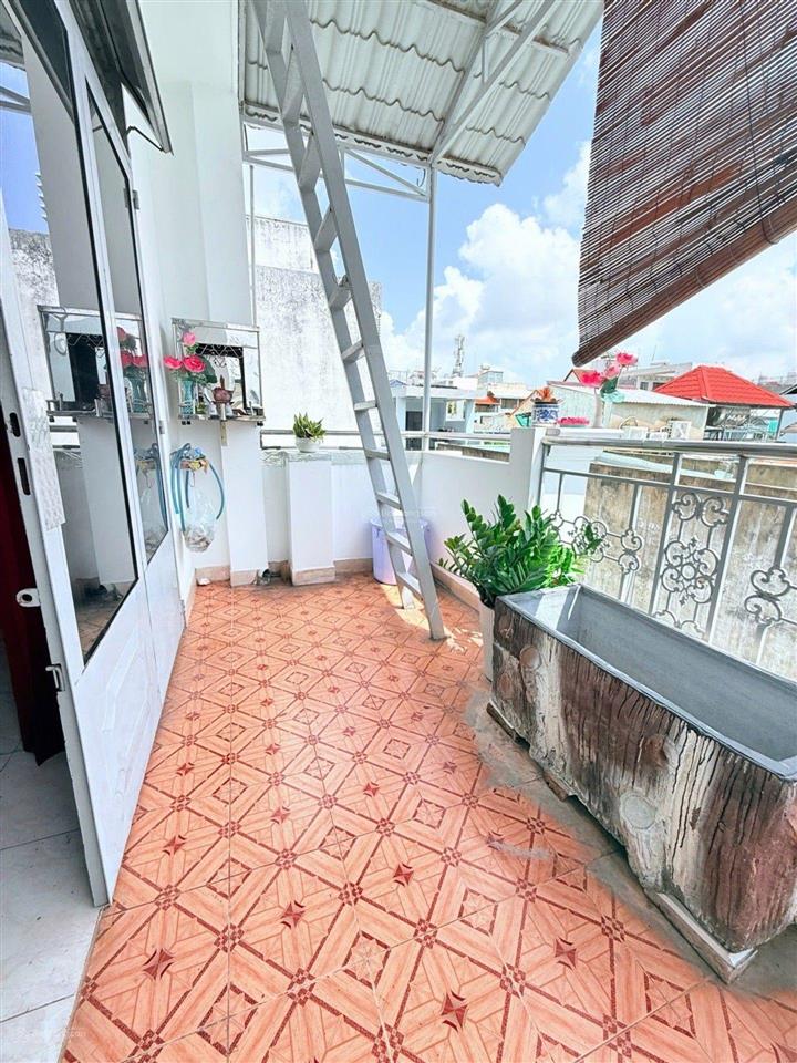 Bán nhà 3 tầng, hẻm xe hơi, trường chinh, phường tân bình, tân bình, diện tích 61 m2, giá hơn 6 tỷ