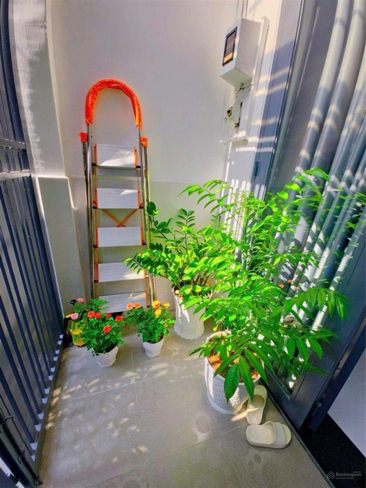 Bán nhà 3 tầng, hẻm xe hơi, vườn lài, tân phú, diện tích 40 m2, giá hơn 5 tỷ