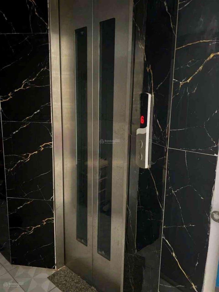 Bán căn hộ dịch vụ,8 tầng hẻm xe hơi thông,cách mạng tháng 8, q10,diện tích 86 m, giá 18 tỷ