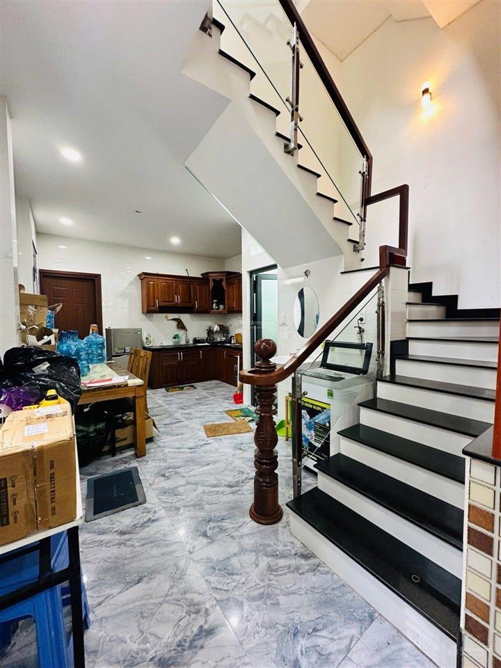 Bán nhà 3 tầng, hẻm 8 m, vườn lài, tân phú, diện tích 75 m2, giá hơn 8 tỷ