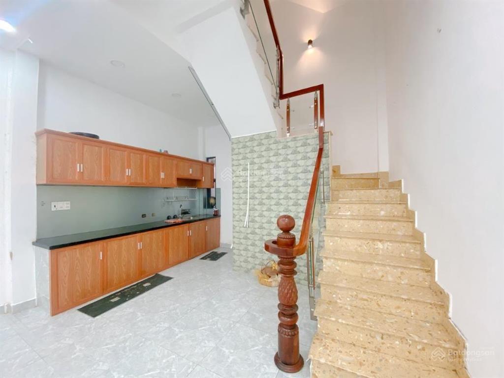 Bán nhà mặt tiền 2 tầng, trần thủ độ, tân phú, diện tích 50 m2, giá 5,3 t