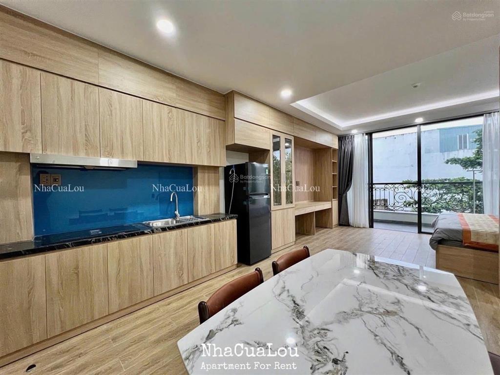 Căn hộ studio bancol đẹp mới 100% ngay tại quận 10, thang máy full nội thất