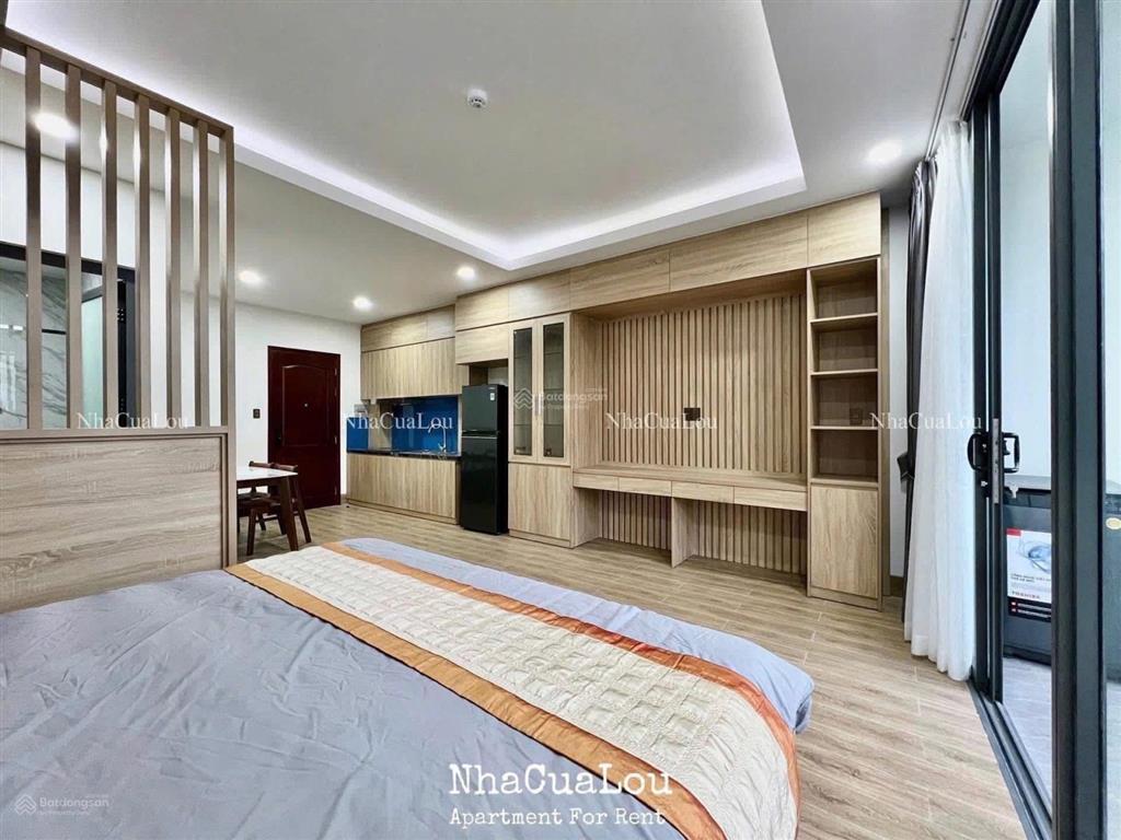 Căn hộ studio bancol đẹp mới 100% ngay tại quận 10, thang máy full nội thất