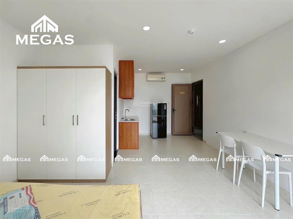 Studio cửa sổ thoáng full nội thất ngay cmt8, quận 10