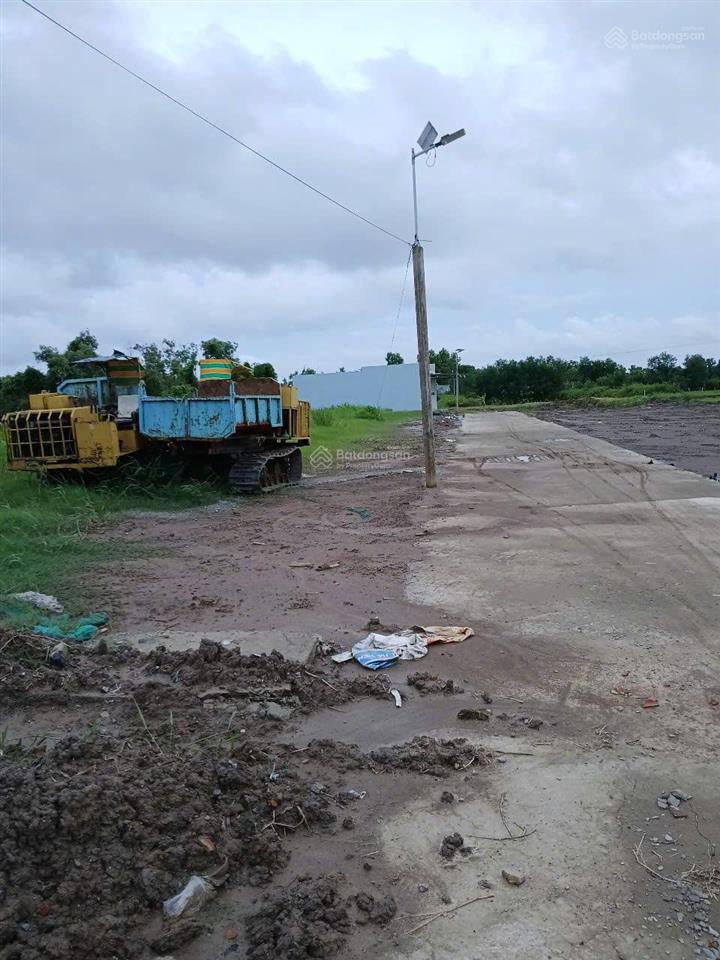 Bán đất thổ cư 100% sổ riêng cách ql1 chỉ 50m  hộ phòng, giá rai
