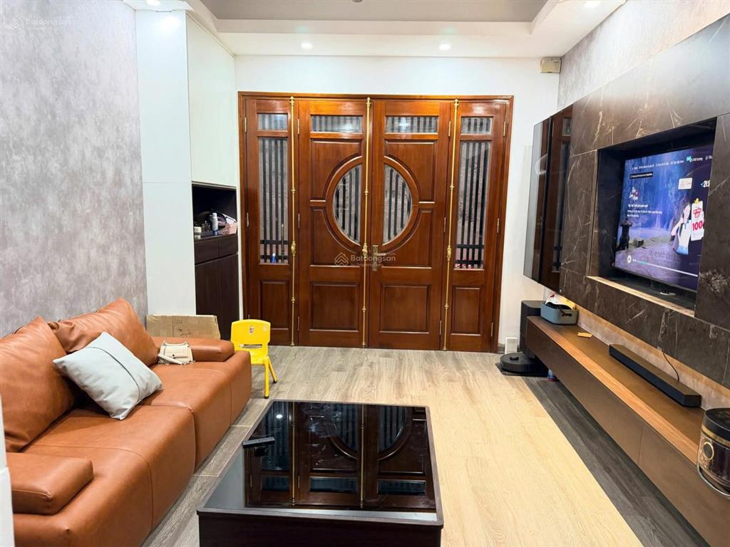 Bán nhà thịnh quang  mới cứng  hai thoáng  kinh doanh  ô tô đỗ cửa  48m* 5 tầng  14 tỷ