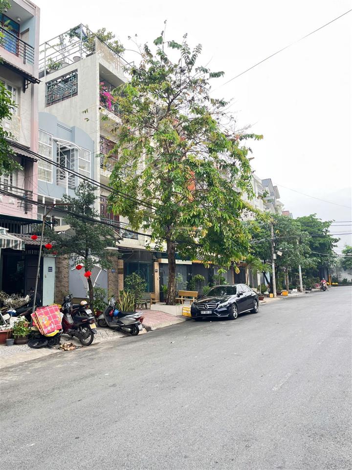 Bán nhà riêng ở hẻm vip tân sơn nhì 4x22m 2 lầu st giá 10xxx tỷ còn tl