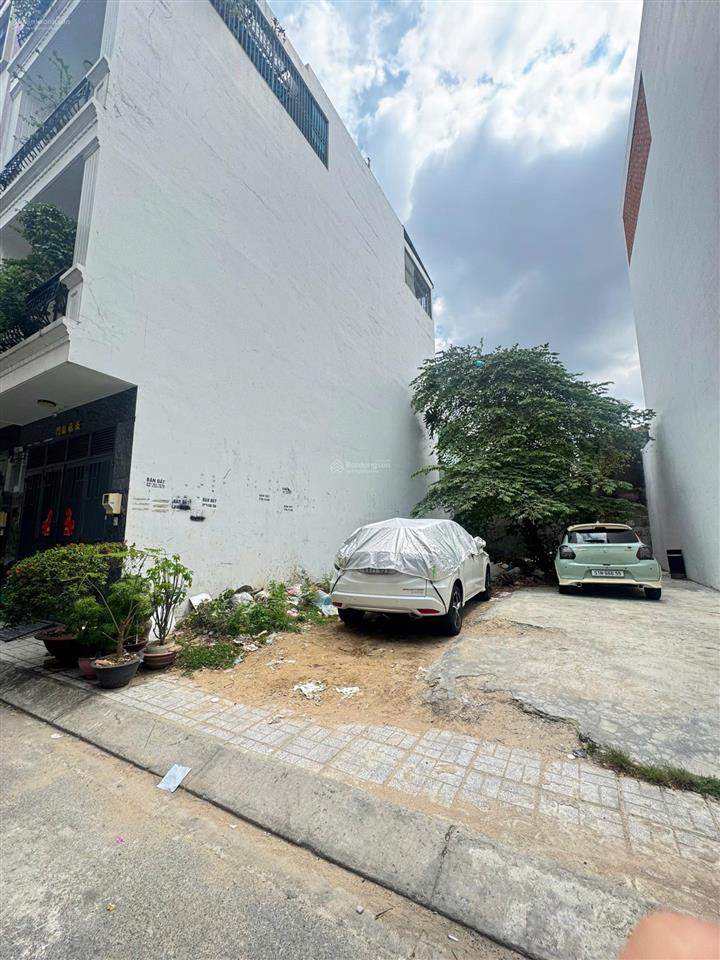 Bán lô đất hiếm hẻm vip tân sơn nhì (4x16m, vuông vức tiện xây mới) giá 8.5 tỷ