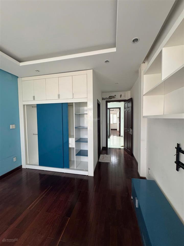 Bán nhà mt thành công (4x17,5m 2 lầu st nhà mới tiện vào ở 4pn, 5wc gần lũy bán bích) 14,5 tỷ