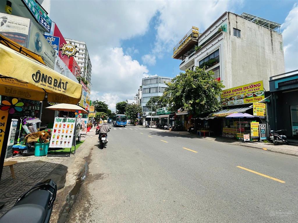 Bán nhà mtkd đường tân hương (12x18m vuông) gần chợ tân hương, cho thuê dài hạn( diện tích hiếm)