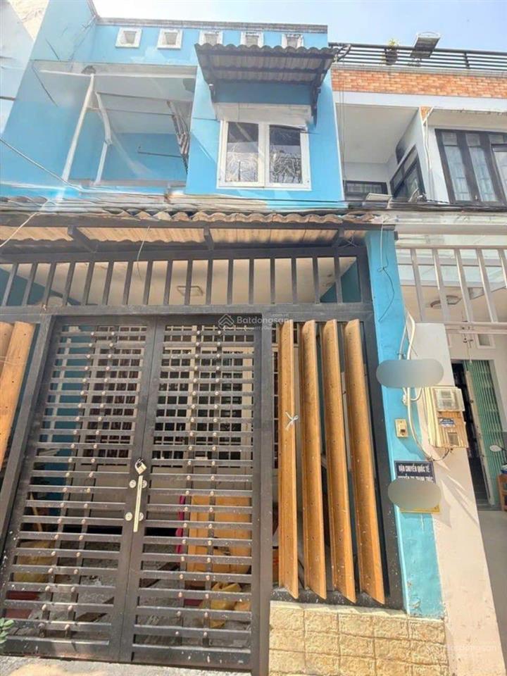 4*16m hơn 4 tỷ  tl nhà 2 tầng ngay lý phục man