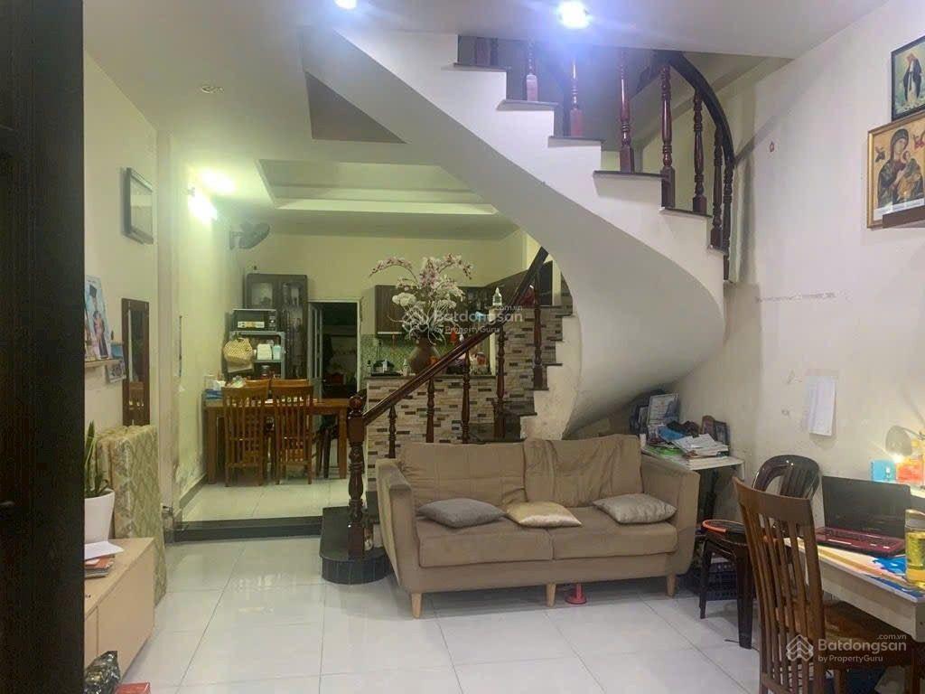 4*16m hơn 4 tỷ  tl nhà 2 tầng ngay lý phục man